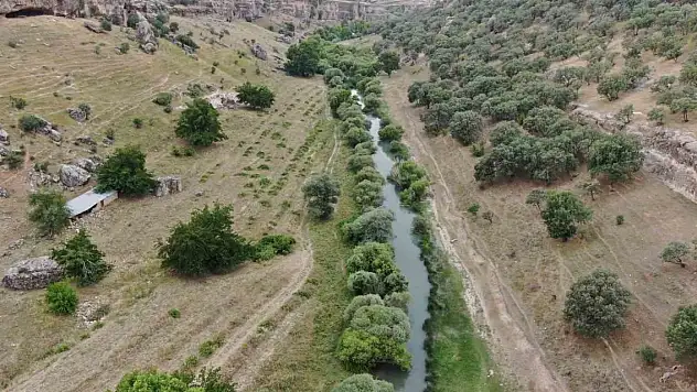 Diyarbakır'da iki kuzen girdikleri suda boğuldu