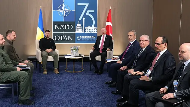 Cumhurbaşkanı Erdoğan, Ukrayna Devlet Başkanı Zelenskiy ile görüştü