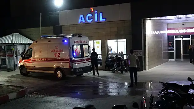 Yaz okulunda 25 öğrenci yemekten zehirlendi