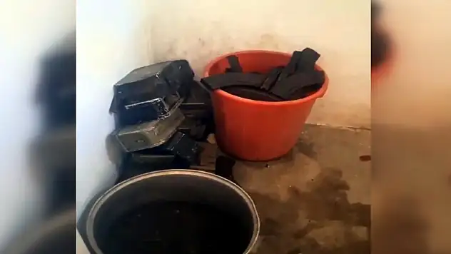 Pençe-Kilit bölgesinde silah ve mühimmatlar ele geçirildi