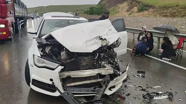 Erzurum'da zincirleme kaza: 10 yaralı