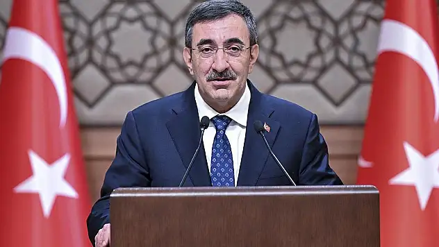 Cumhurbaşkanı Yardımcısı Yılmaz: Milletimiz bağımsızlığımıza vurulmak istenen zincirleri kırmıştır