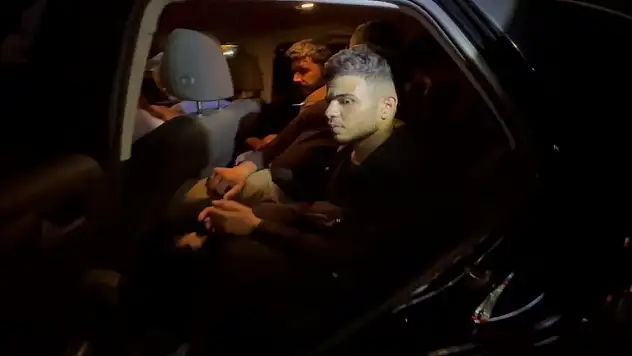 Hatay'da durdurulan araçtan 8 göçmen çıktı 1 organizatör tutuklandı