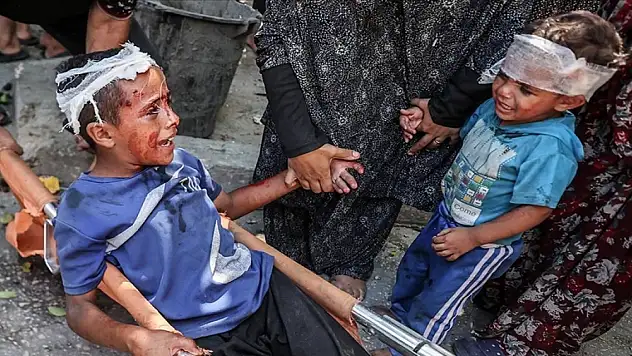 İsrail'in saldırılarında 30'dan fazla kişi hayatını kaybetti