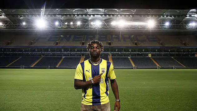 Fenerbahçe Allan Saint-Maximi açıkladı!