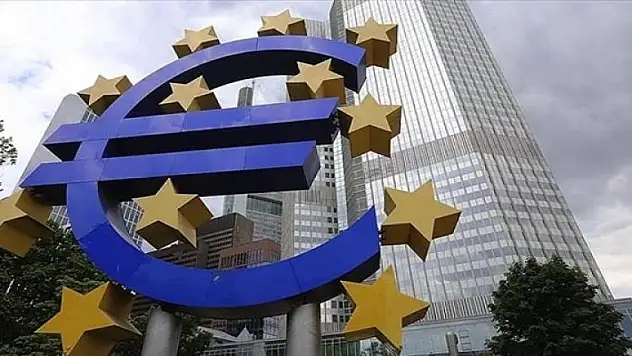 ECB faiz oranını sabit tuttu