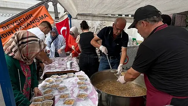 Beyşehir'de 7 bin kişiye aşure ikram edildi