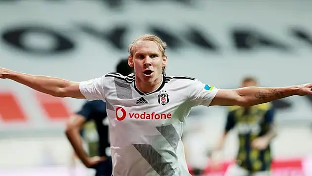 Beşiktaş'ın eski futbolcusu Domagoj Vida'dan flaş karar!