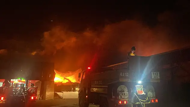 Bal paketleme tesisinde yangın