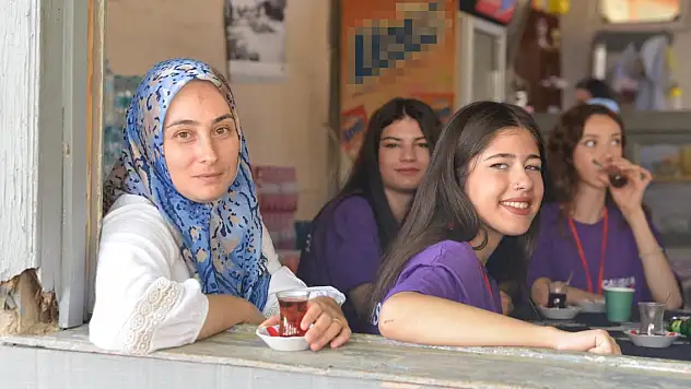 Bu köyü yılda 1 gün kadınlar yönetiyor