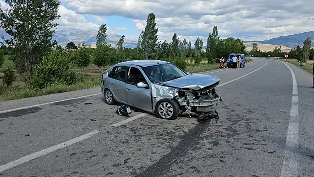 Erzincan'da trafik kazası: 1 ölü, 1 yaralı