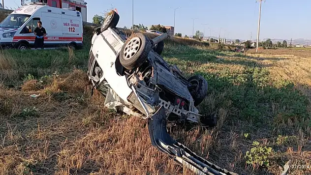 Kontrolden çıkan otomobil takla attı: Anne öldü, kızı yaralandı