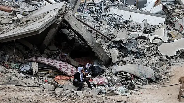 İsrail'in Gazze Şeridi'ne düzenlediği saldırılarda 21 Filistinli öldü