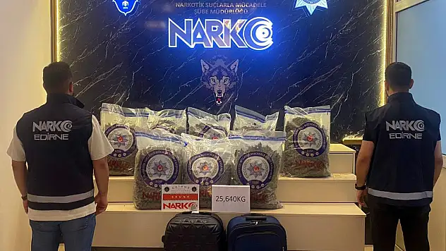Kapıkule'de 25 kilo 640 gram skunk ele geçirildi