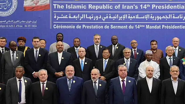 Dışişleri Bakanı Fidan, İran Cumhurbaşkanı Pezeşkiyan'ın yemin törenine katıldı