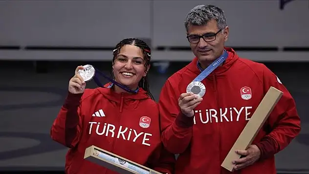 Milli atıcılar Yusuf Dikeç ve Şevval İlayda Tarhan, Paris'te Türk spor tarihine geçti
