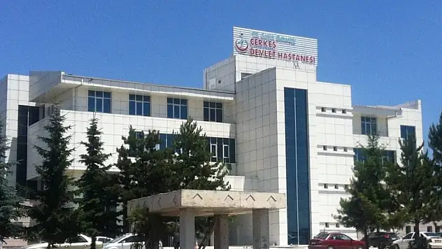 Kontrolden çıkan hafif ticari traktöre çarptı: 1 ölü