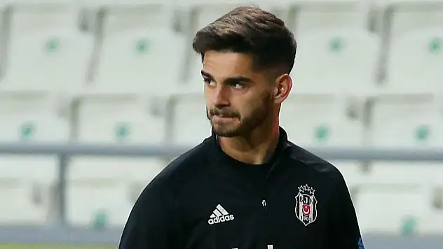 Beşiktaş'ta Ajdin Hasic ile yollar ayrıldı