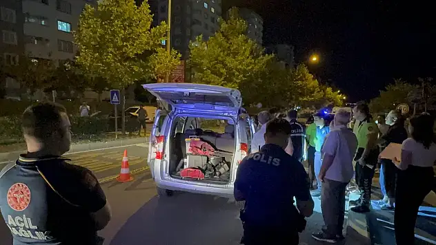 Hafif ticari araçla seyir halindeyken kalp krizi geçiren sürücü öldü