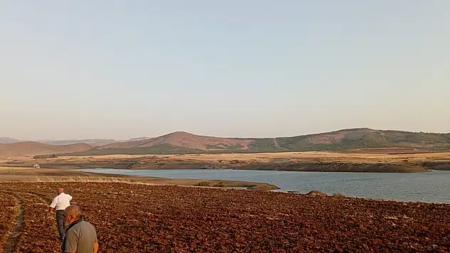 Gaziantep'te gölette boğulan baba ile kızı, yan yana defnedildi