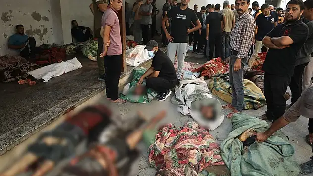 İsrail Gazzelilerin sığındığı okulu bombaladı! En az 100 kişi öldü