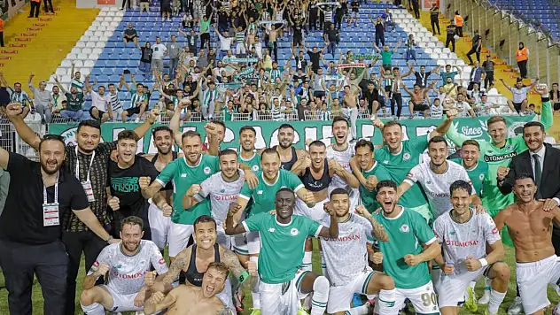 Konyasporlu Umut galibiyeti o şarkıyla paylaştı!