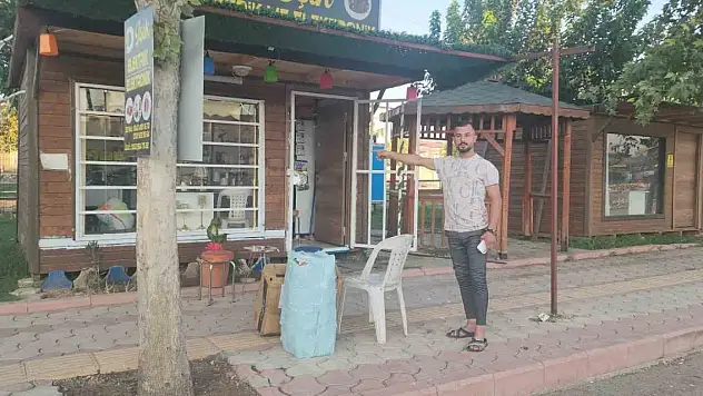 Depremzede esnafın iş yerini soydular