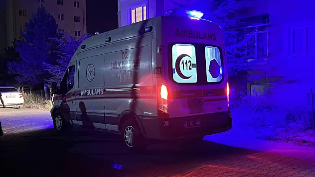 Tartıştığı kocasını bıçakla yaraladı