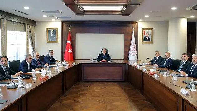 Finansal İstikrar Komitesi, Bakan Şimşek başkanlığında toplandı