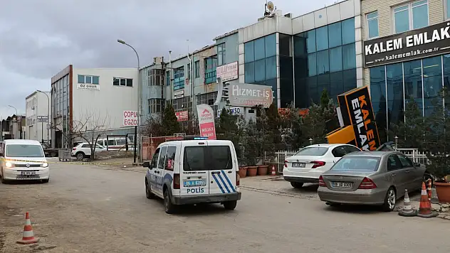 'Köpek besleme' tartışmasında komşu esnafı öldüren sanığa müebbet talebi