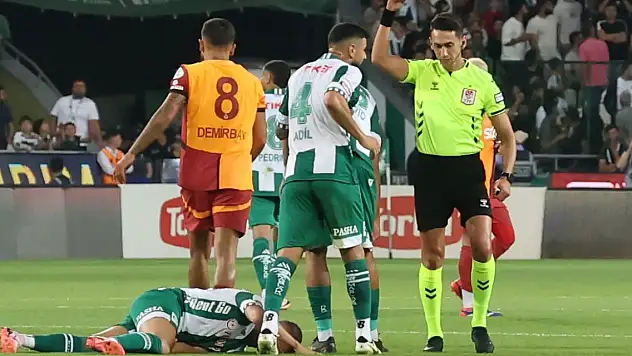 Konyaspor-Galatasaray, Tartışmalı pozisyonlar incelendi!