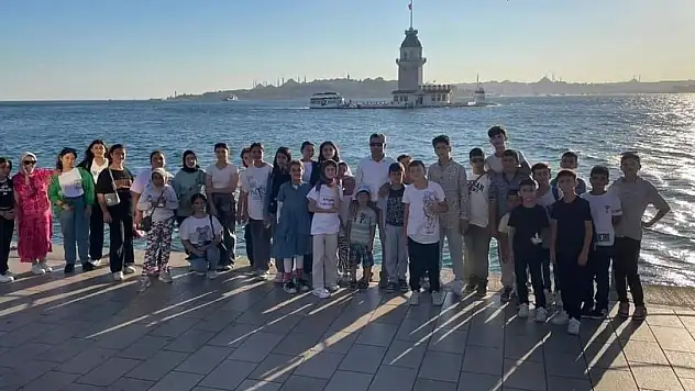 Karapınar'da Kur'an Kursu öğrencilere İstanbul gezi hediyesi