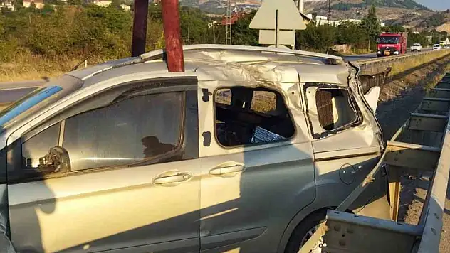 Bariyere çarpıp su kanalına girdi: 1 ölü, 2 yaralı