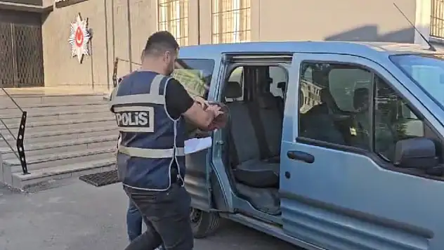 32 yıl aranaması olan zanlı, gece kulubünde yakalandı