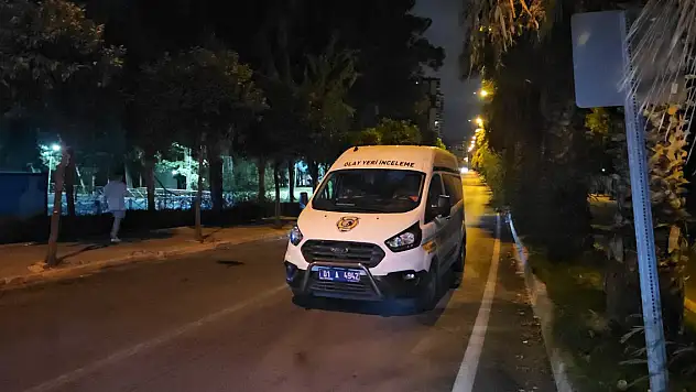 Sokak ortasındaki tartışmada tabancayla başından vurularak yaralandı