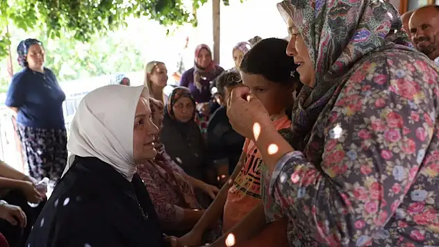 Cumhurbaşkanı Recep Tayyip Erdoğan'dan İzmir'e geçmiş olsun telefonu