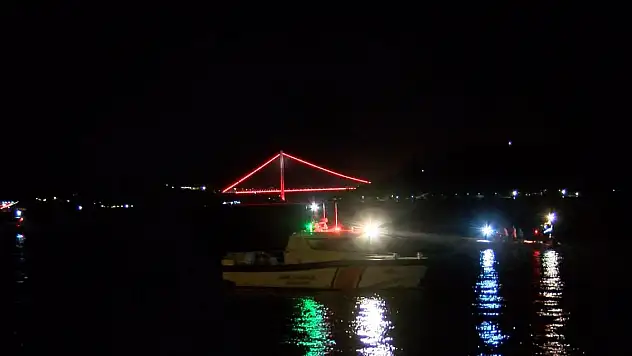 İstanbul Boğazı'nda tekne battı 3 kişi kurtarıldı, 1 kişi aranıyor