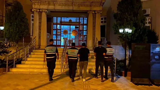 Aydın'da 57 düzensiz göçmen yakalandı: 2 organizatör tutuklandı