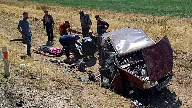 Yozgat'ta iki otomobilin çarpıştığı kazada 3 kişi öldü, 3 kişi yaralandı
