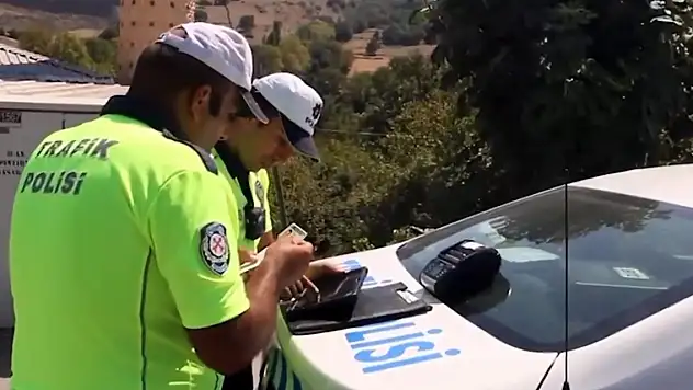 Bakan Yerlikaya: Trafik denetimlerinde 450 bin araca/sürücüye işlem yapıldı