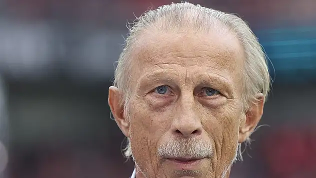 Beşiktaş ve Fenerbahçe'den Christoph Daum paylaşımı