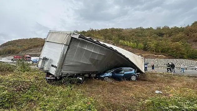 Samsun-Ankara kara yolunda kaza: 3 ölü, 10 yaralı