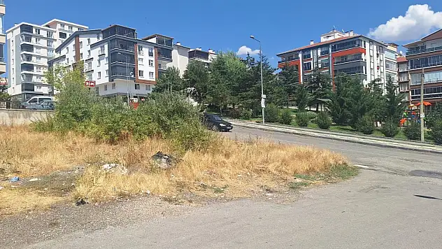 Borcunu ödemek için çağırıp öldürdü