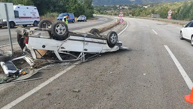 Kontrolden çıkan otomobil takla attı: 2'si çocuk 5 yaralı