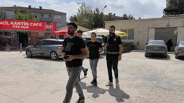 Babasını darp ederek öldürdü