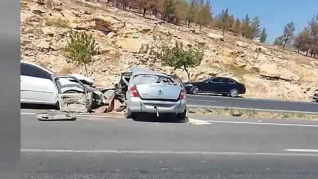Şanlıurfa'da otomobiller çarpıştı: 1 ölü, 1 yaralı