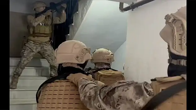 18 ülkenin uluslararası seviyede aradığı 25 zanlı yakalandı