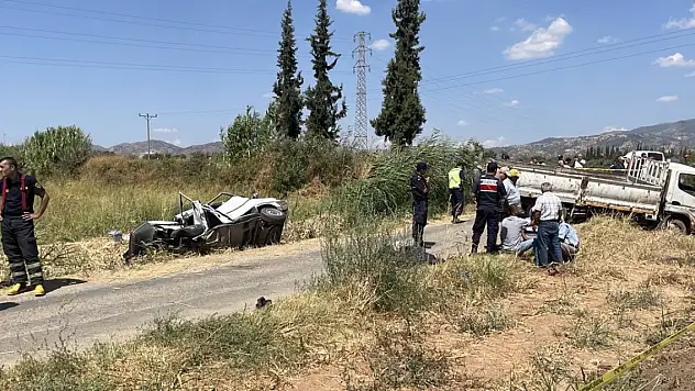 Aydın'da otomobille kamyonetin çarpışması sonucu 1 kişi öldü, 6 kişi yaralandı