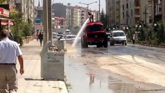 Ereğli'de caddeler yıkanıyor