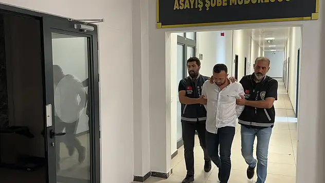 Şoförle tartışan yolcuyu öldürdü